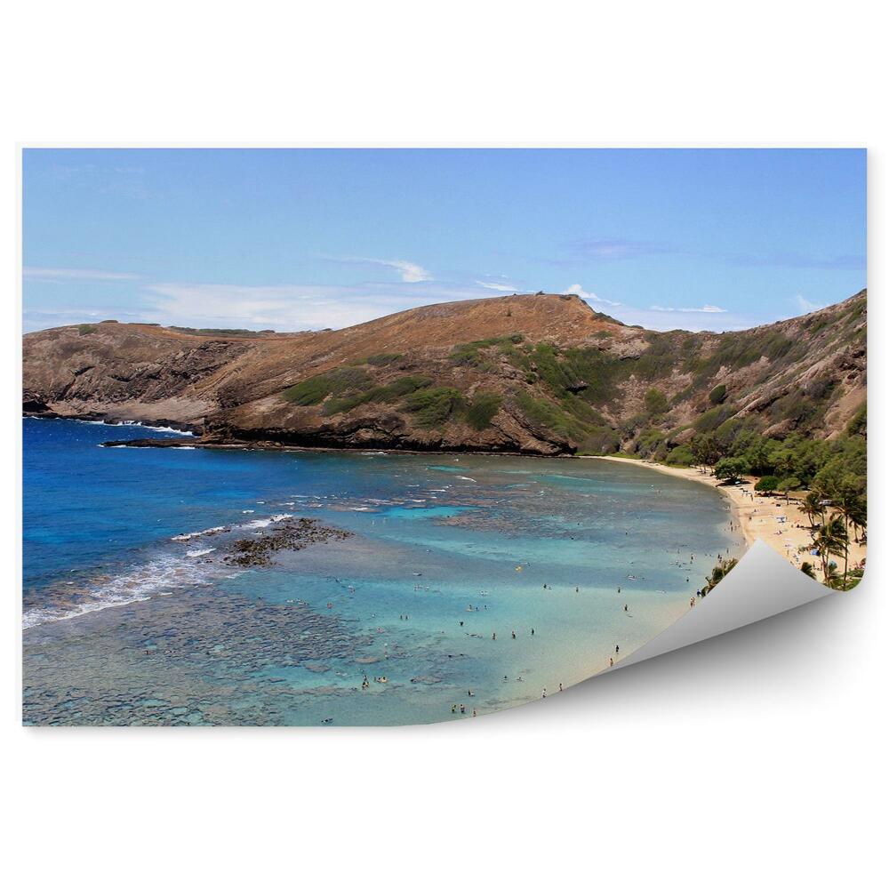 Fototapeta piękna plaża wyspa Oahu ocean ludzie góry palmy Hawaje niebo