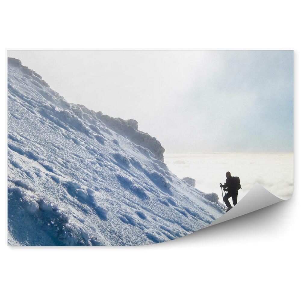 Okleina ścienna Turysta góry zima śnieg mgła niebo