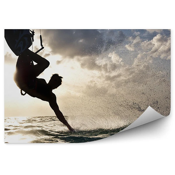 Fototapeta samoprzylepna Kitesurfing ocean niebo chmury