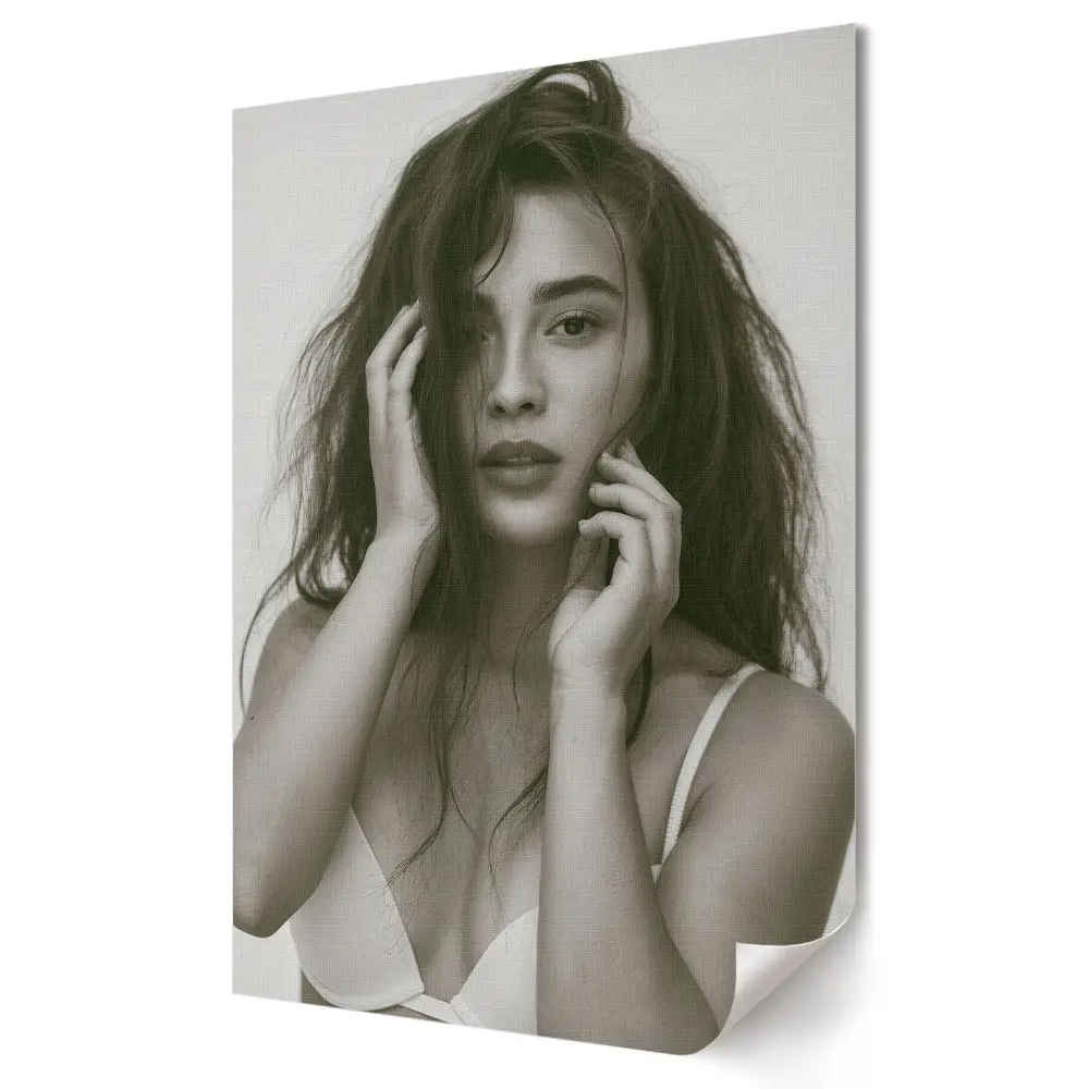 Stylowy plakat na ścianę Naturalna Uroda w stylu monochromatycznym