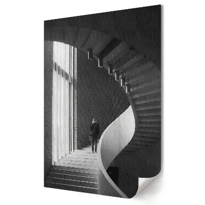 Plakat na materiale polycanvas Elegancja spiralnych schodów w monochromie