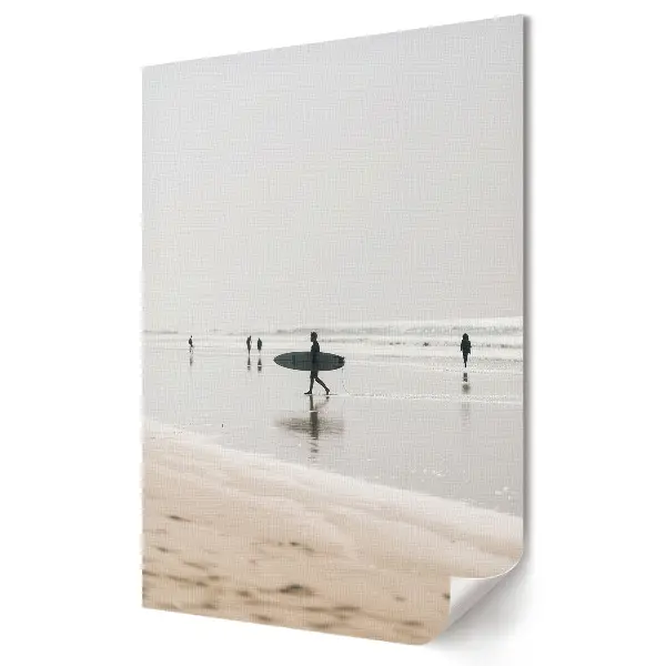 Stylowy plakat na ścianę Spokojny dzień na plaży z surfingiem
