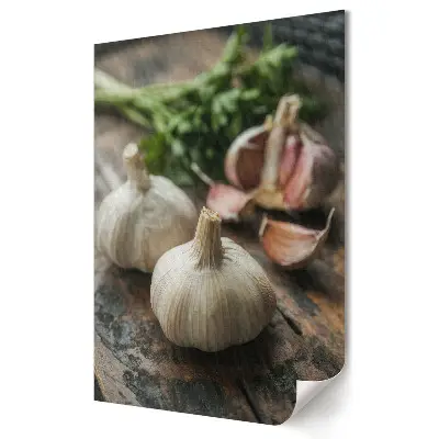 Plakat na materiale polycanvas Świeży czosnek na drewnianym stole