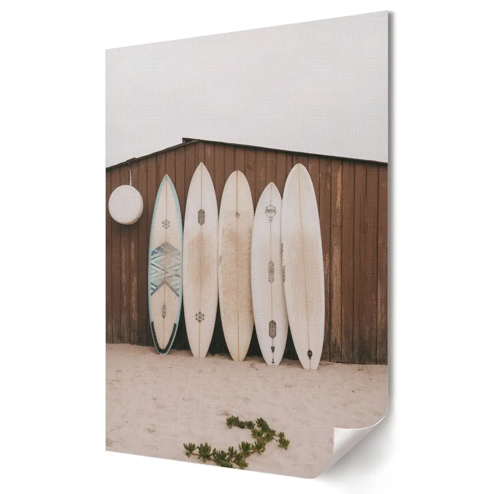 Plakat na materiale polycanvas Spokój na plaży z motywem surfingowych desek