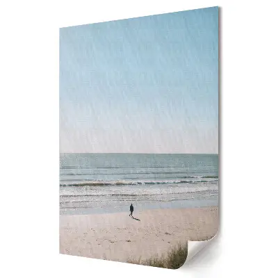 Plakat na materiale polycanvas Samotny spacer po plaży