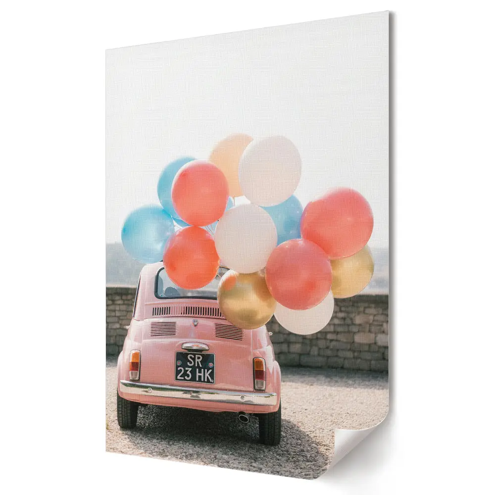 Plakat na materiale polycanvas Radosna podróż z balonami w tle