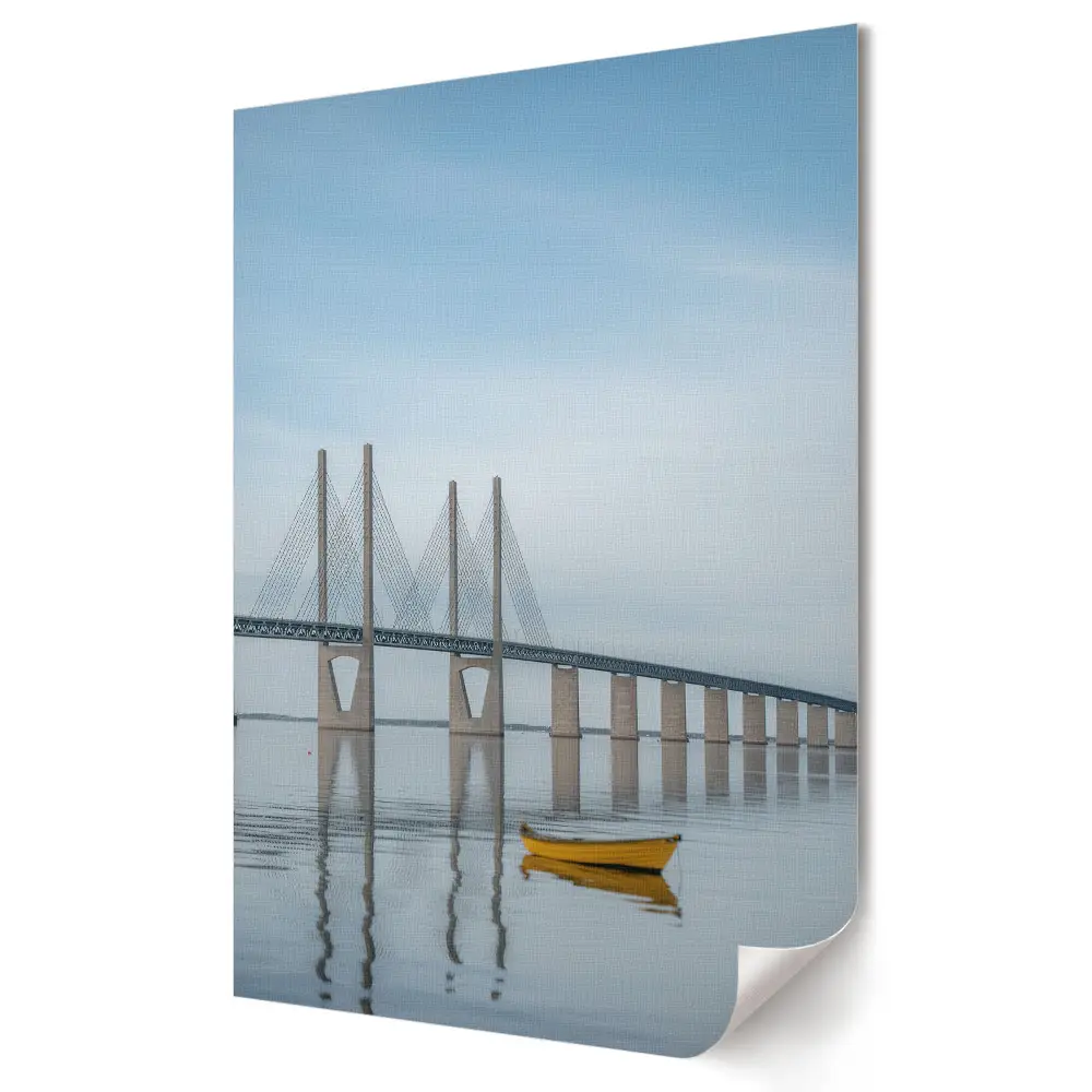 Stylowy plakat na ścianę Spokojny poranek nad rzeką z mostem