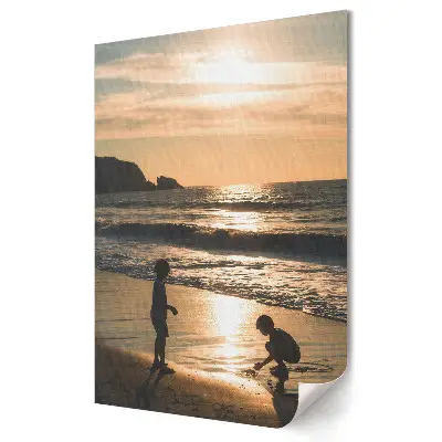 Nowoczesny plakat dekoracyjny Zabawa na plaży o zachodzie słońca