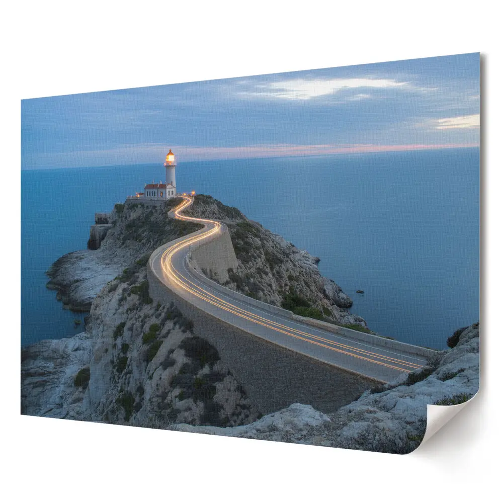 Plakat ścienny premium Latarnia morska na klifie o zmroku