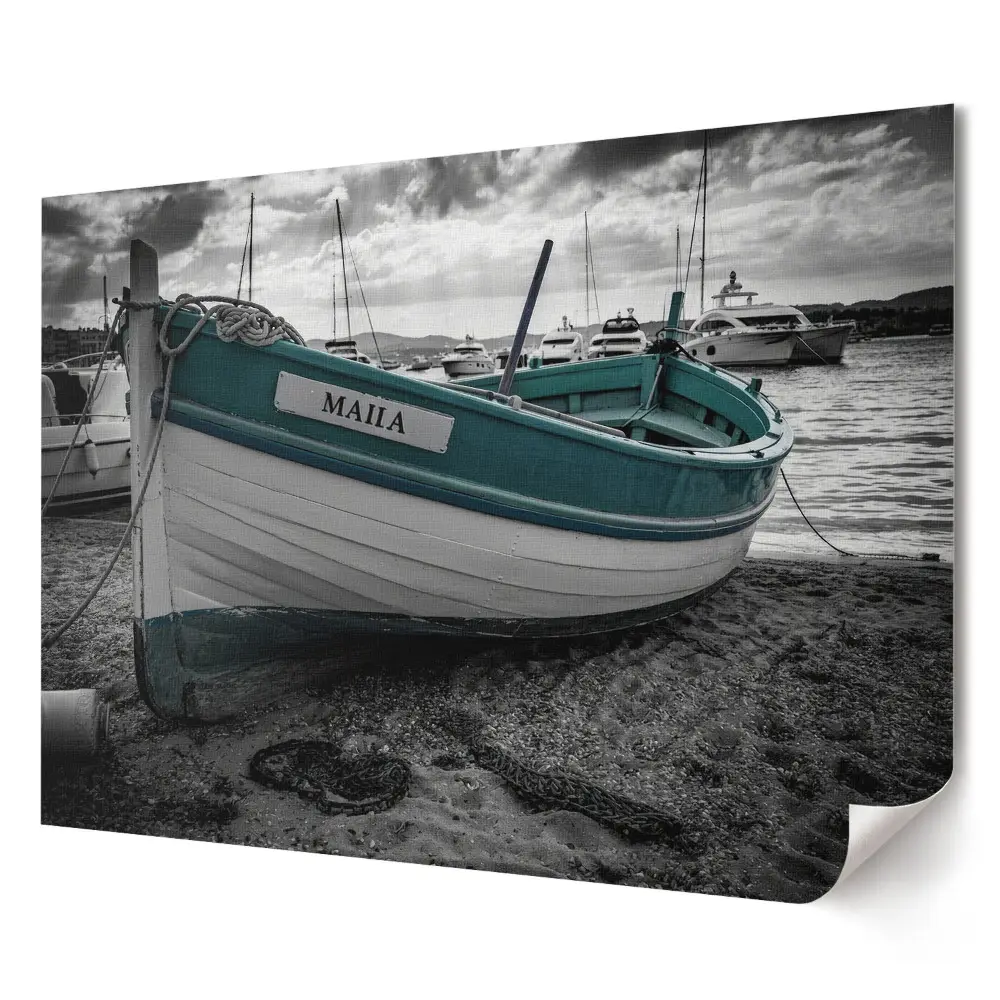 Plakat ścienny premium Łódź na plaży w monochromie