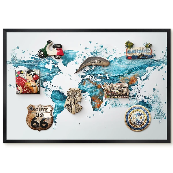 Metalowa tablica na magnesy Mapa świata z turkusową teksturą wody w czarnej ramie