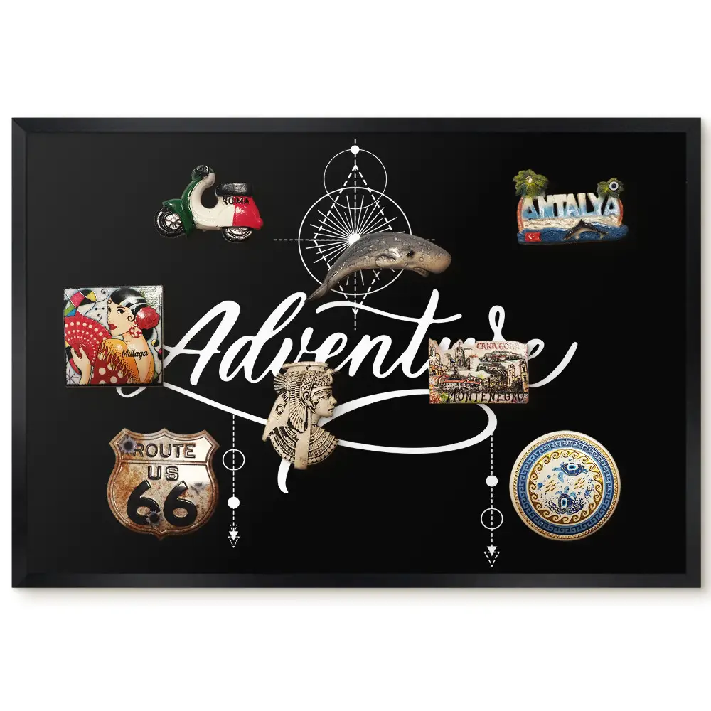 Metalowa tablica na magnesy w czarnej ramie ze stylową typografią i geometrycznym detalem