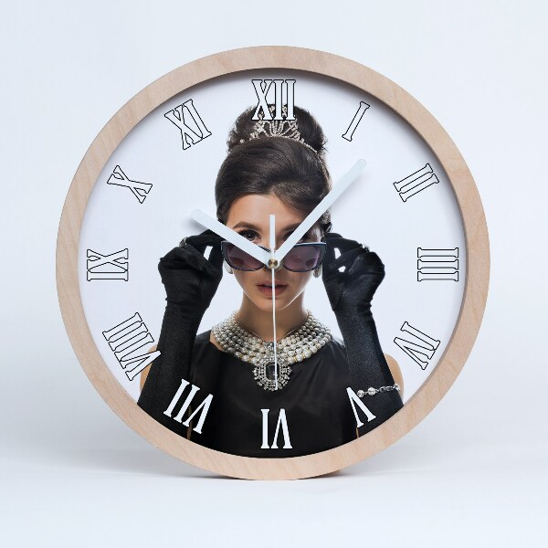 Drewniany zegar Kobieta w okularach